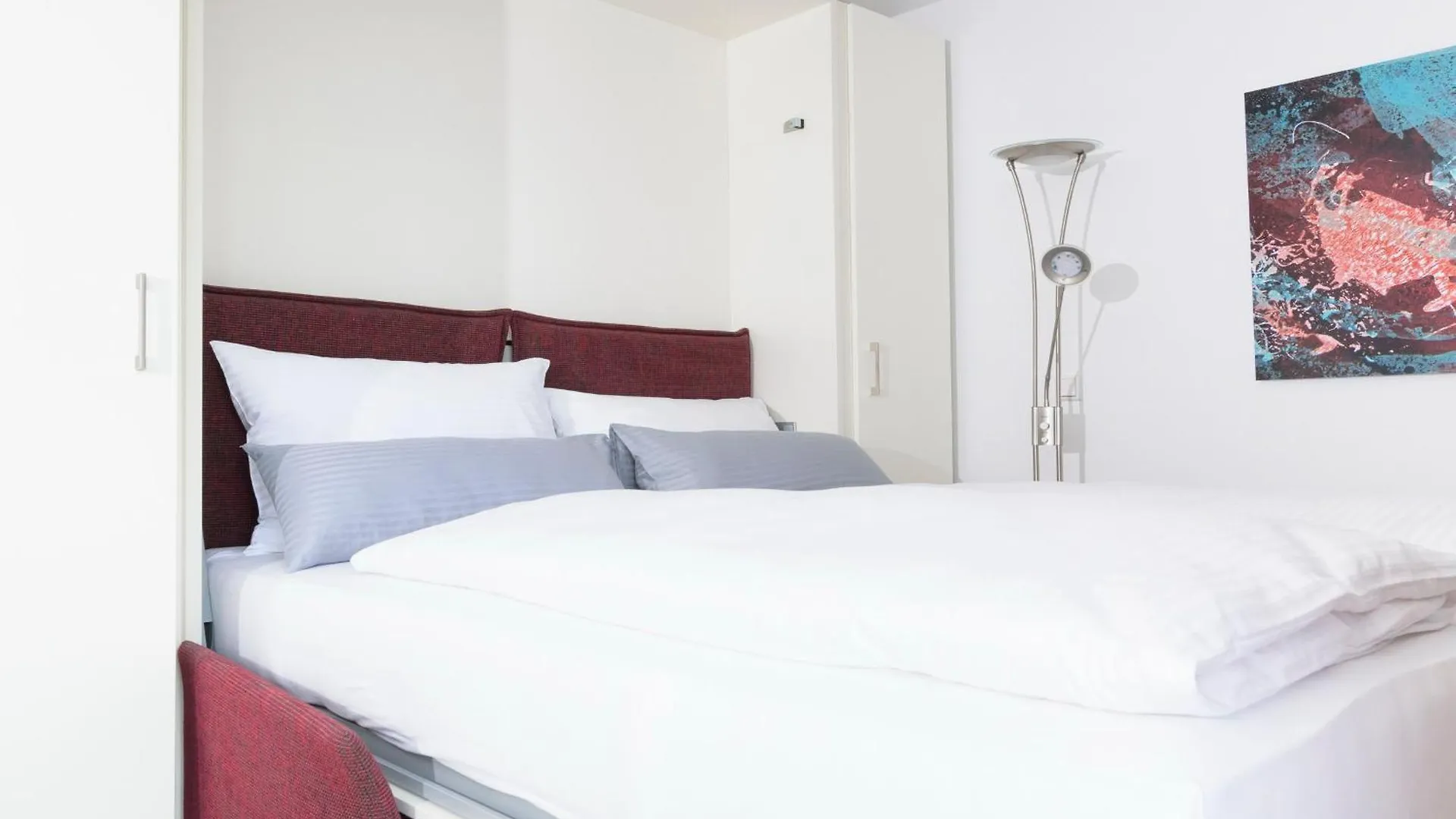 Aparthotel Huber Living Germering 0*,