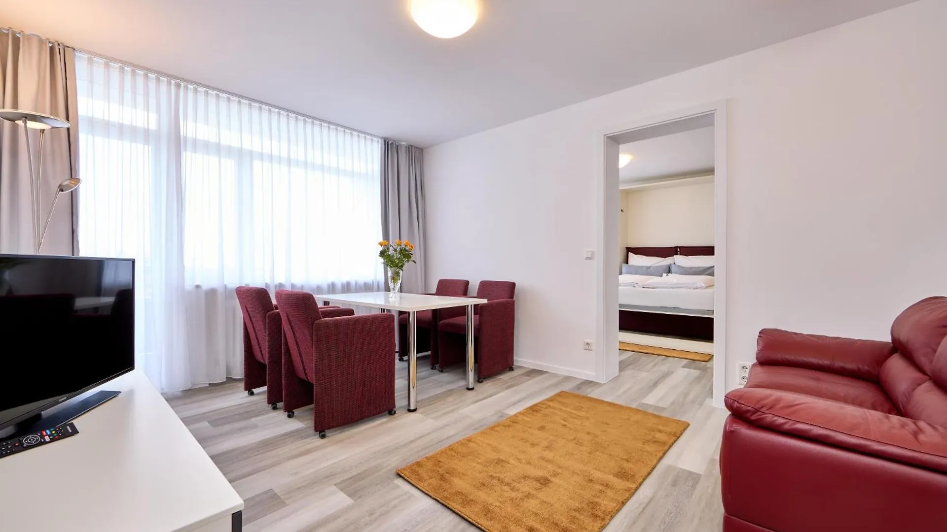 Aparthotel Huber Living Germering 0*,  Germania